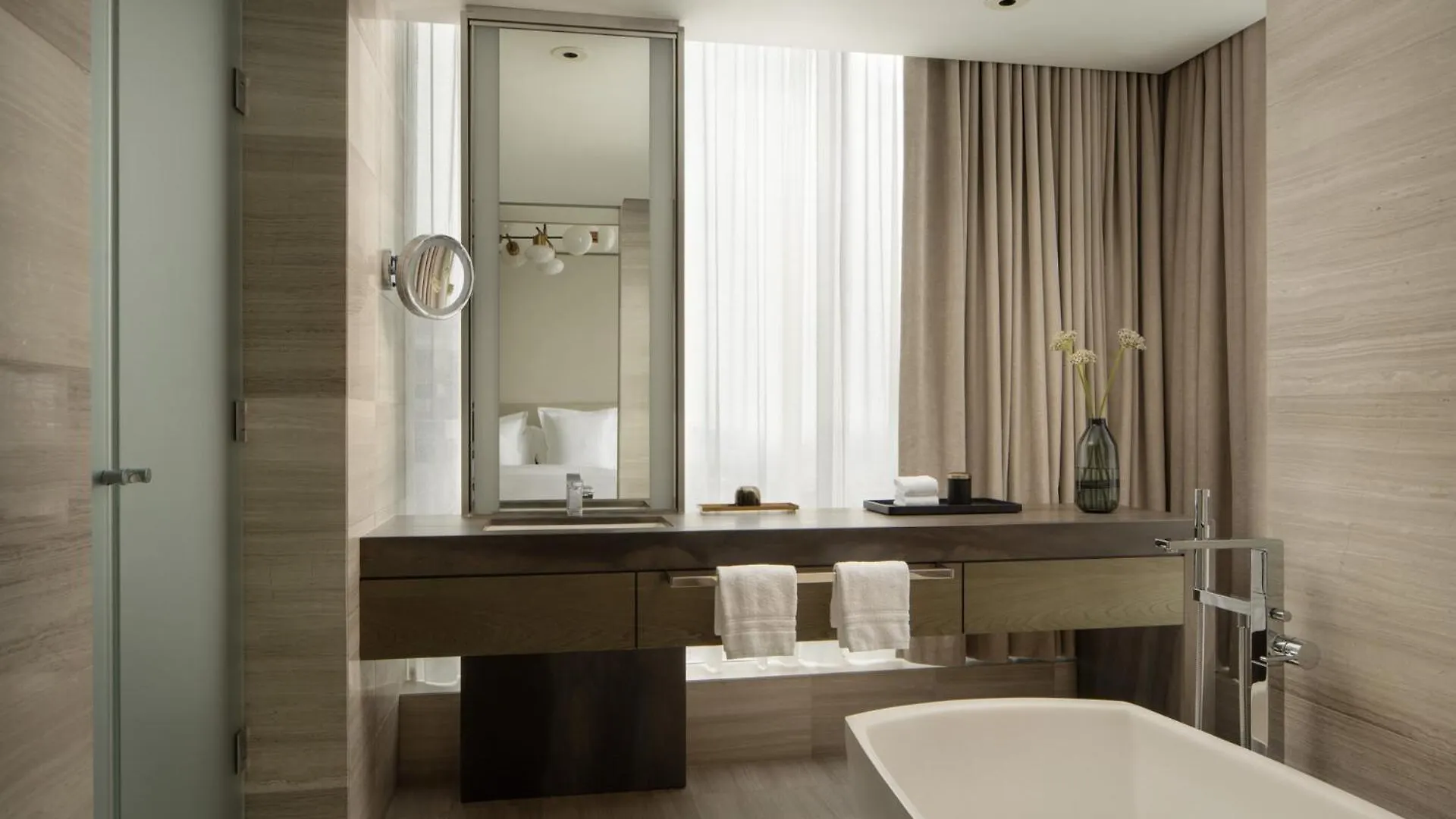 Four Seasons Hotel Toronto