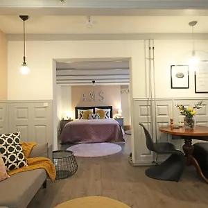 Dok Aparthotel