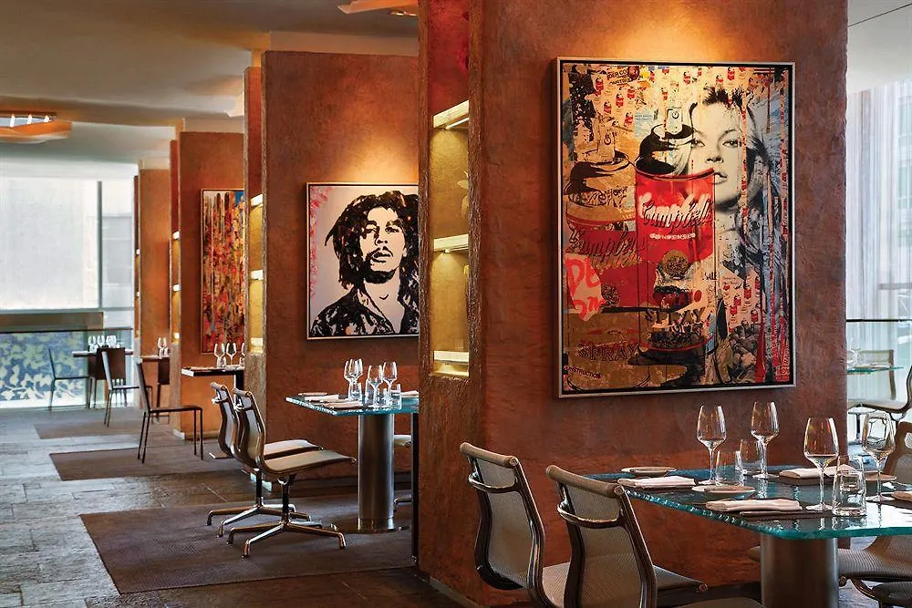 Four Seasons Hotel Toronto 5*,
