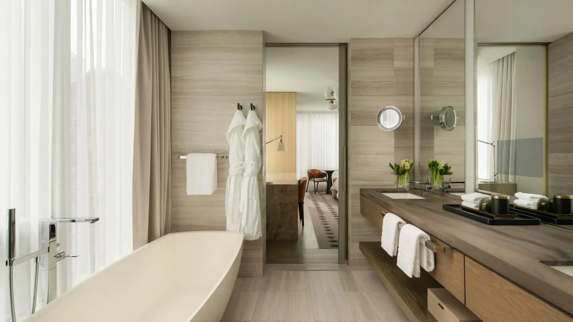 Four Seasons Hotel تورونتو