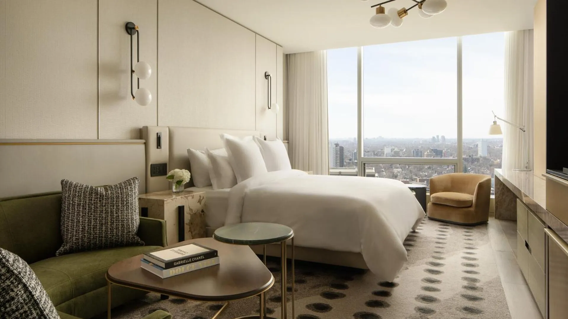 *****  Four Seasons Hotel Toronto Canada