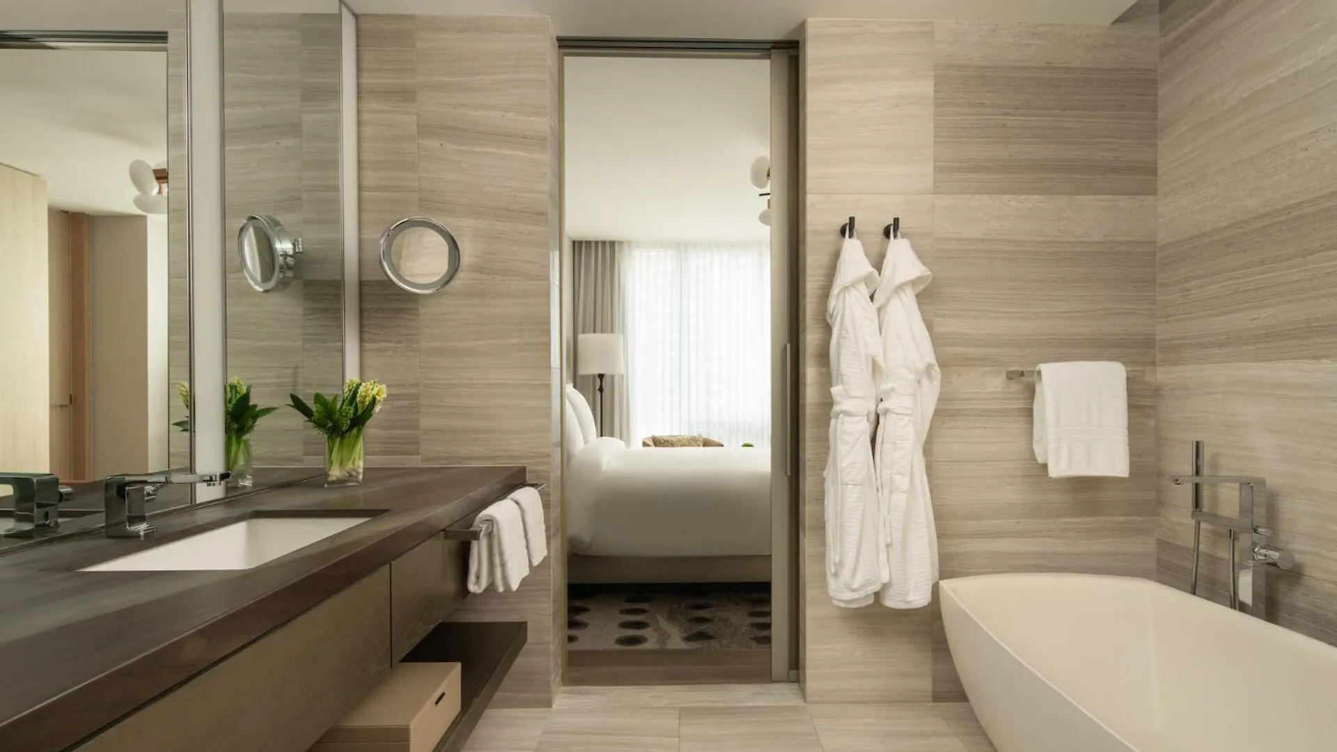 Four Seasons Hotel Toronto