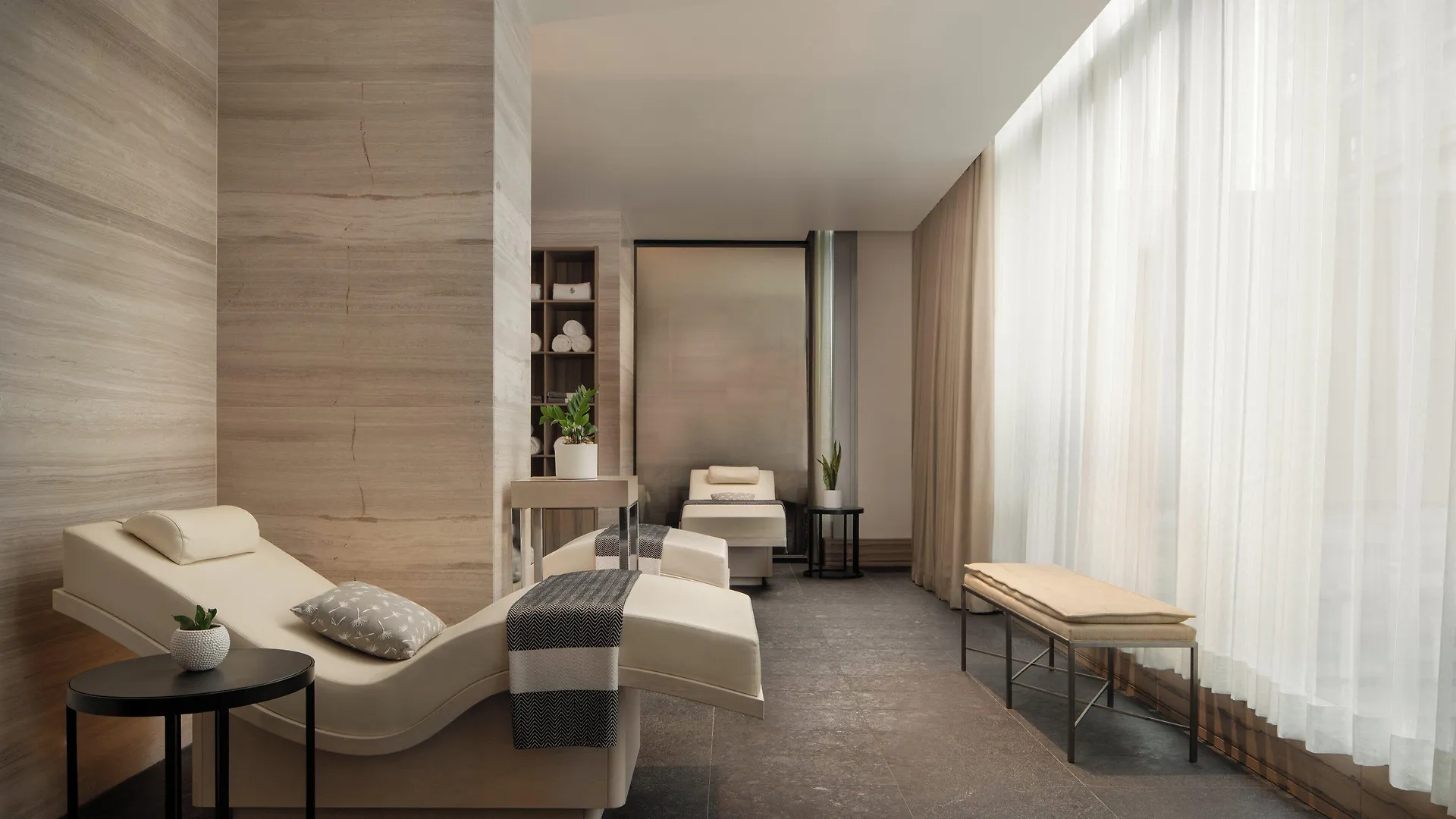 Four Seasons Hotel Toronto